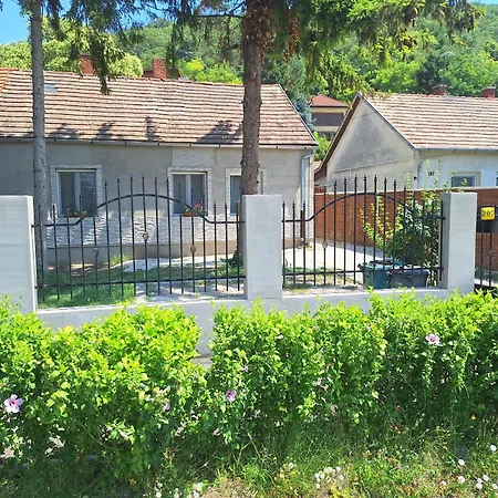 Apartment Balcsi1 *